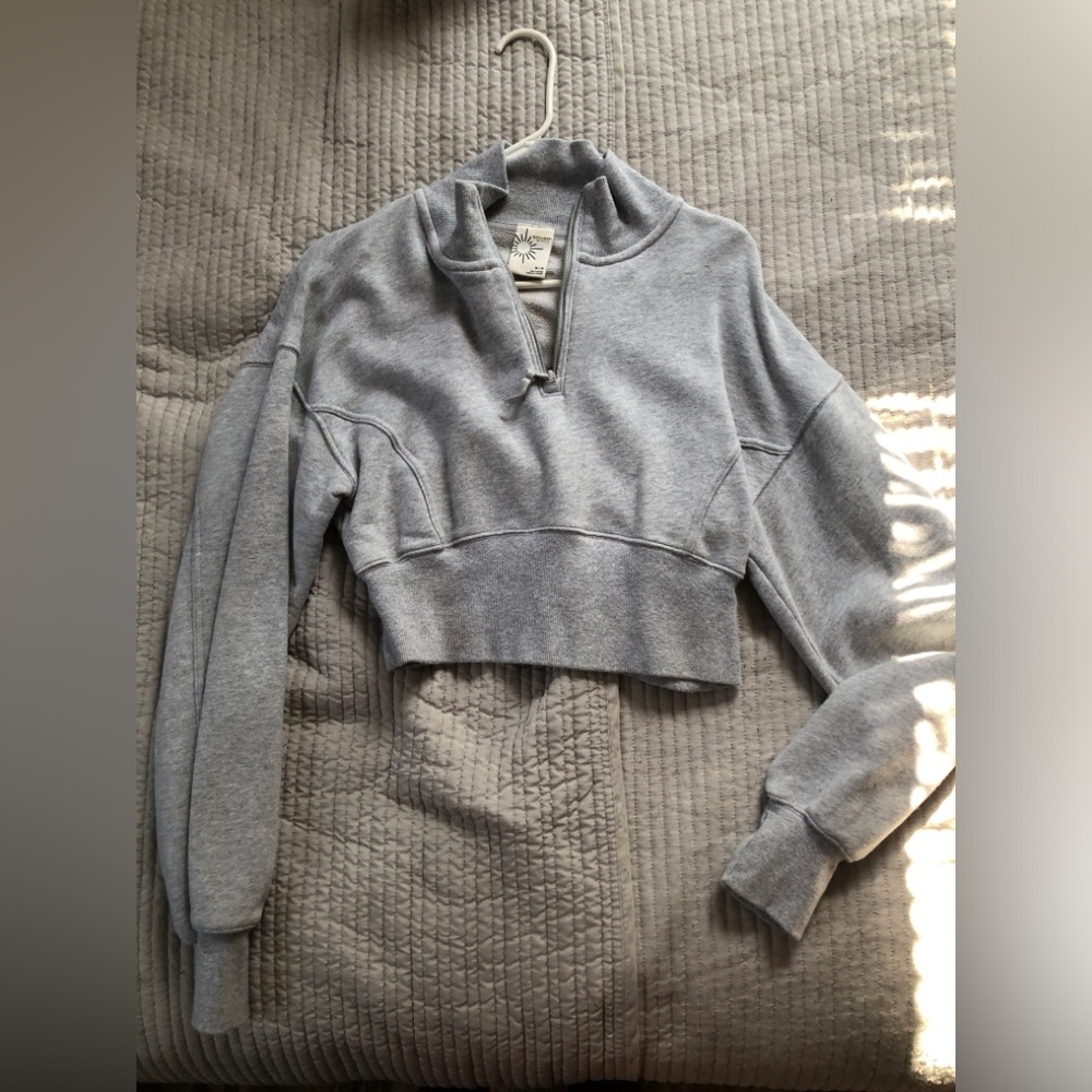 Aerie Light Gray Cropped Quarter-Zip Hoodie